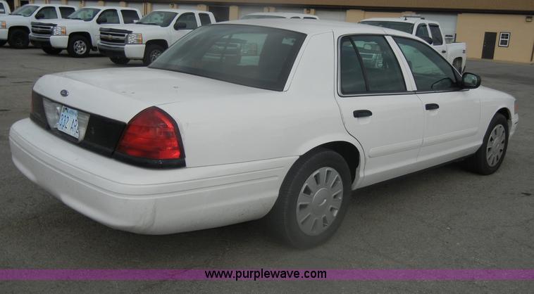 image for item D4938 2008 Ford Crown Victoria Police Interceptor