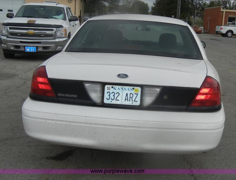 image for item D4938 2008 Ford Crown Victoria Police Interceptor