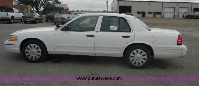 image for item D4938 2008 Ford Crown Victoria Police Interceptor