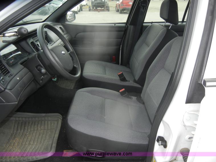 image for item D4938 2008 Ford Crown Victoria Police Interceptor