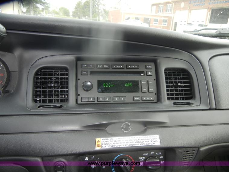 image for item D4938 2008 Ford Crown Victoria Police Interceptor
