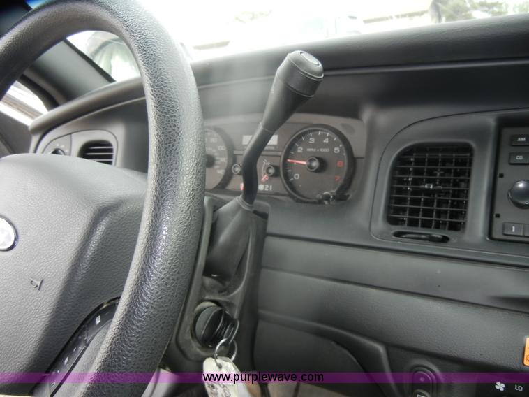 image for item D4938 2008 Ford Crown Victoria Police Interceptor