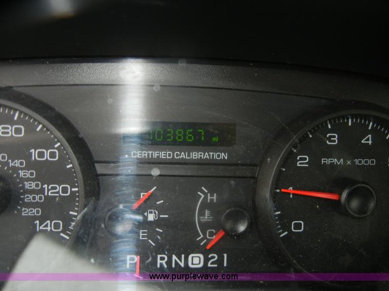 image for item D4938 2008 Ford Crown Victoria Police Interceptor