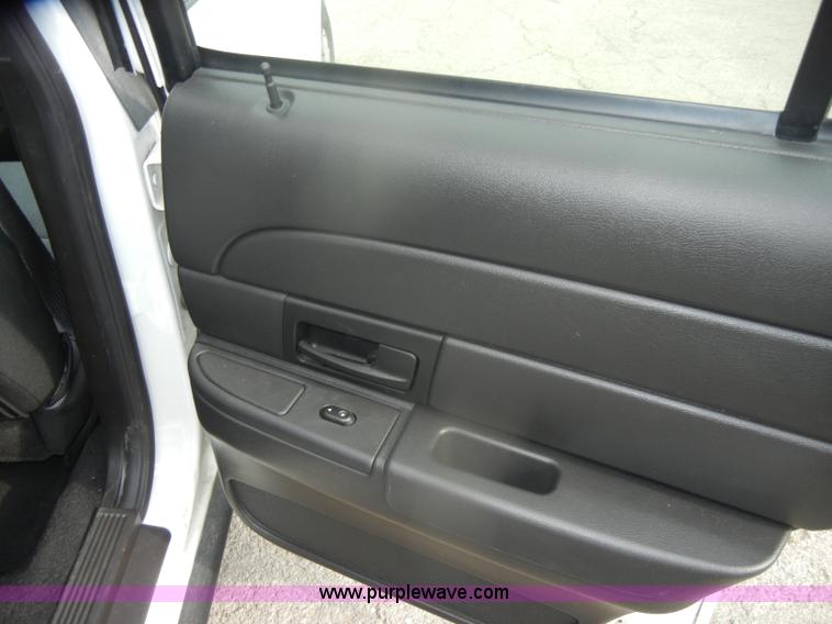 image for item D4938 2008 Ford Crown Victoria Police Interceptor