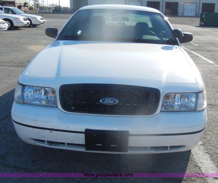 image for item D4939 2007 Ford Crown Victoria Police Interceptor