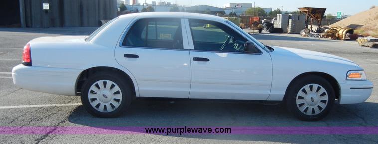 image for item D4939 2007 Ford Crown Victoria Police Interceptor