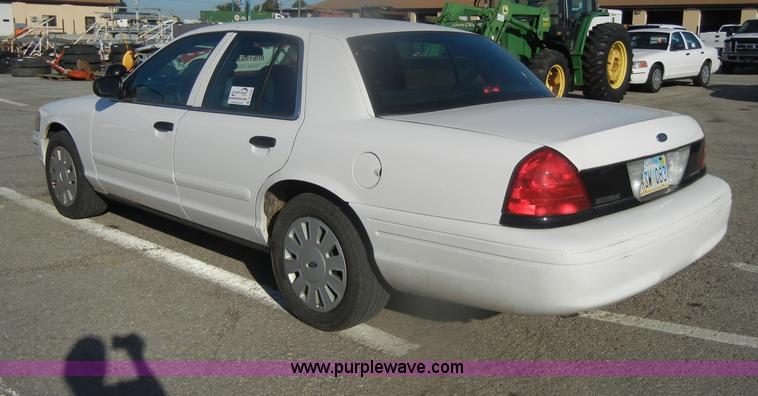 image for item D4939 2007 Ford Crown Victoria Police Interceptor