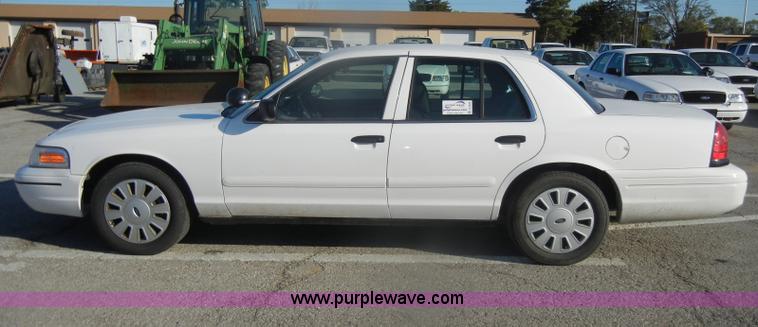 image for item D4939 2007 Ford Crown Victoria Police Interceptor
