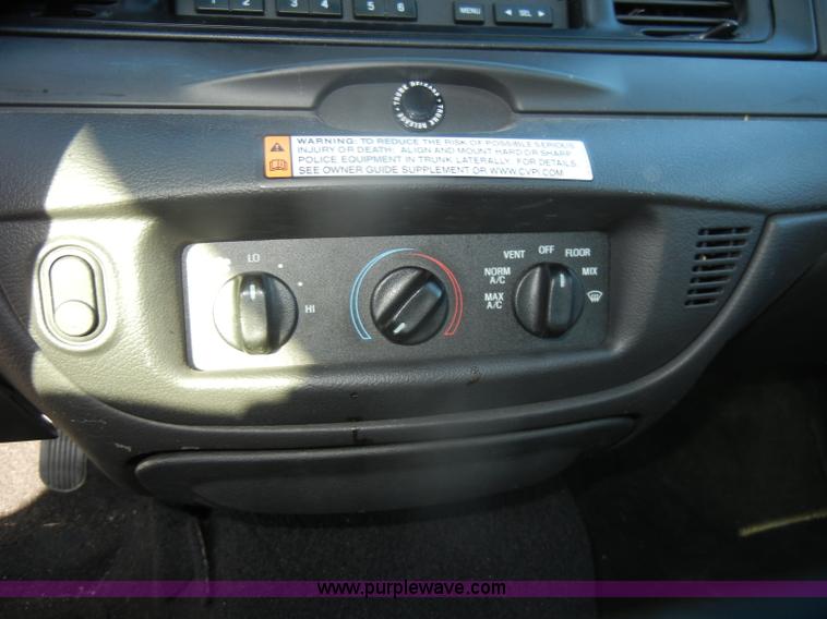 image for item D4939 2007 Ford Crown Victoria Police Interceptor