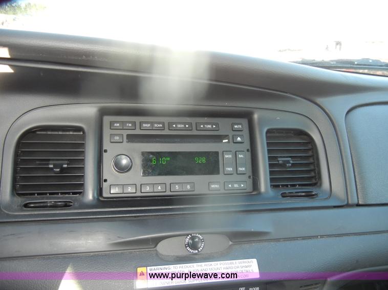 image for item D4939 2007 Ford Crown Victoria Police Interceptor
