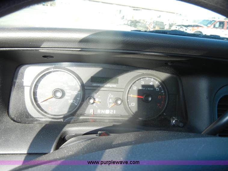 image for item D4939 2007 Ford Crown Victoria Police Interceptor