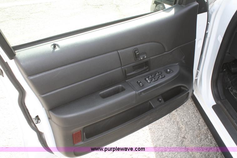 image for item F2618 2008 Ford Crown Victoria Police Interceptor