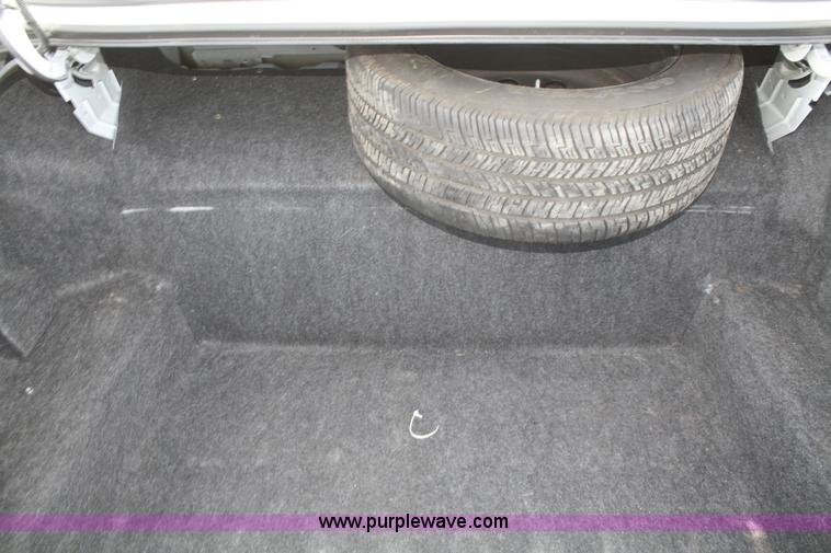 image for item F2618 2008 Ford Crown Victoria Police Interceptor