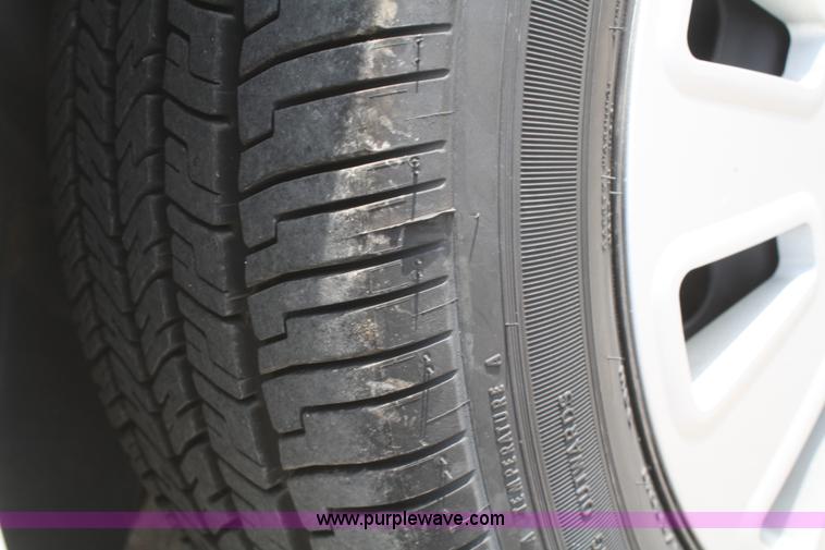 image for item F2618 2008 Ford Crown Victoria Police Interceptor