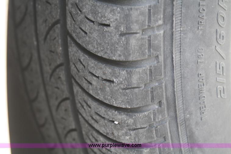 image for item F2621 2003 Ford Taurus SE