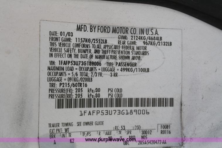 image for item F2621 2003 Ford Taurus SE