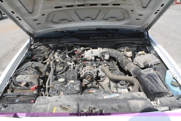 image for item F2622 2008 Ford Crown Victoria Police Interceptor
