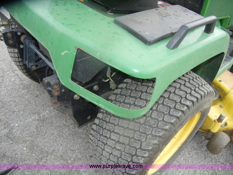 image for item V9784 John Deere 425 lawn mower