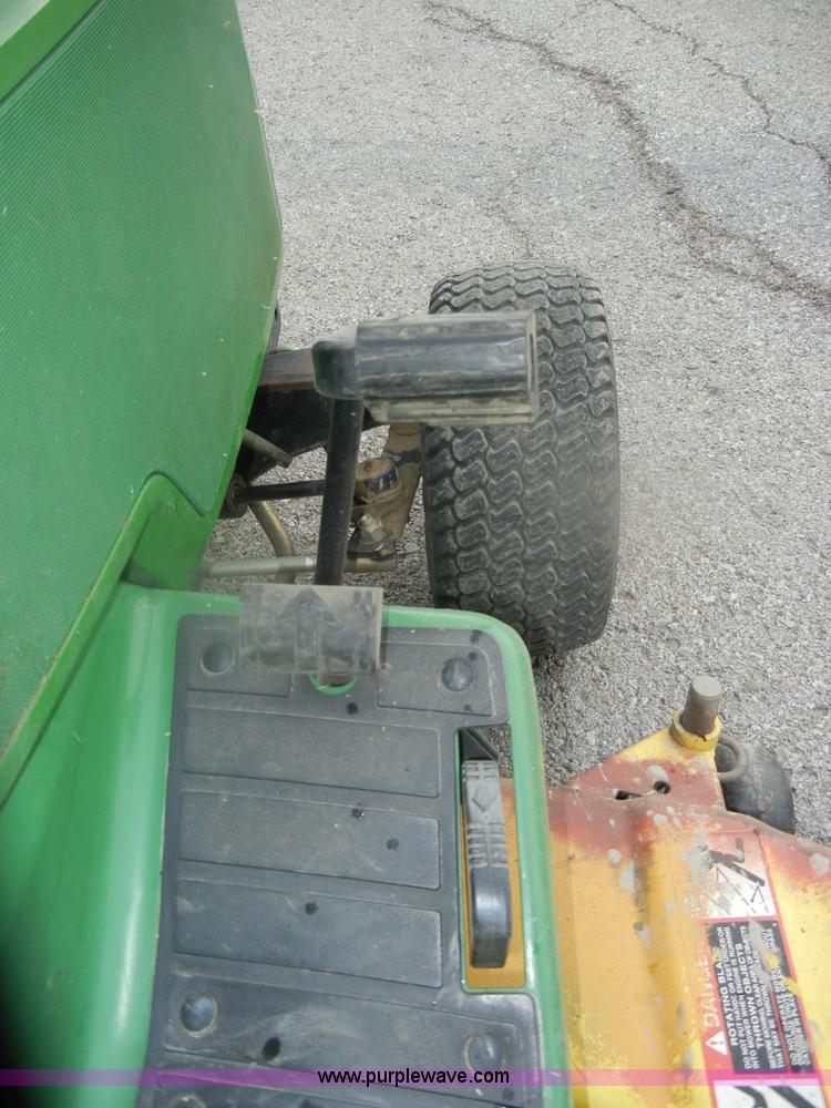 image for item V9784 John Deere 425 lawn mower