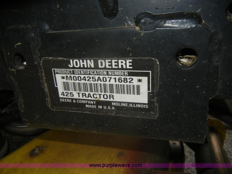 image for item V9784 John Deere 425 lawn mower