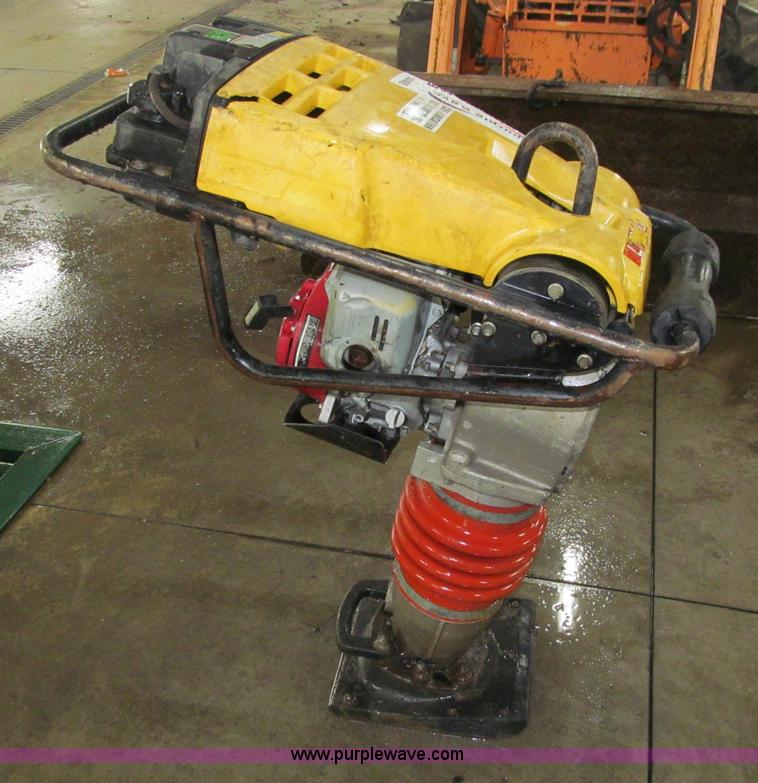 image for item A8468 2003 DynaPac 6000 jumping jack