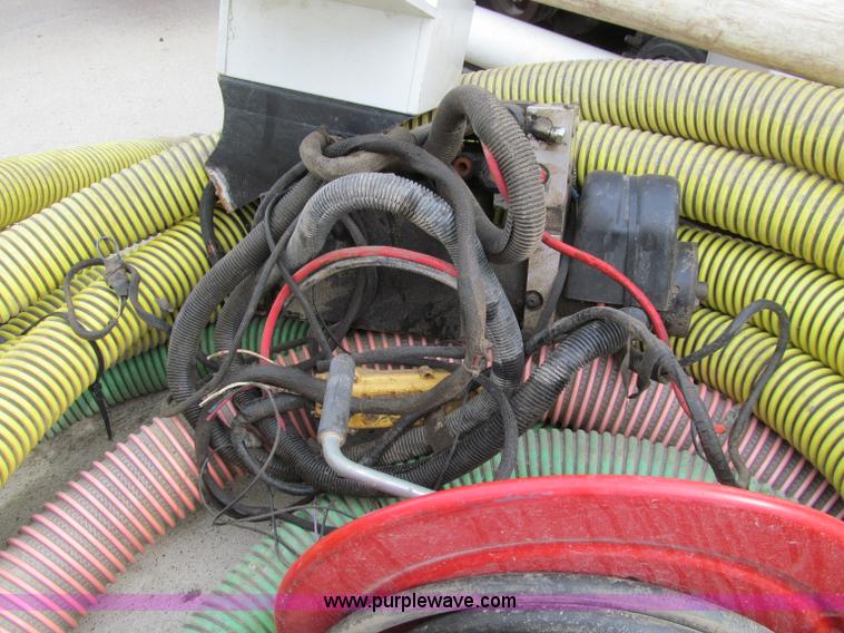 image for item A8474 2006 Vermeer / Vactron PMD-550 vacuum excavator