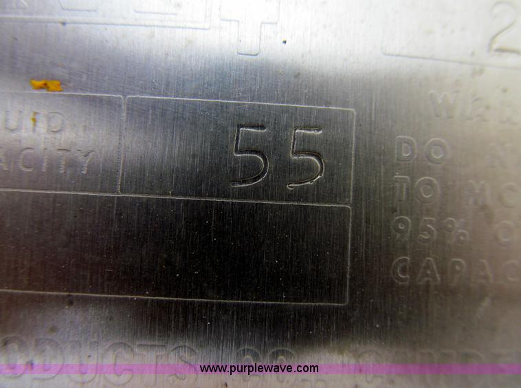 image for item A8475 1985 Volvo / Autocar DC digger derrick truck