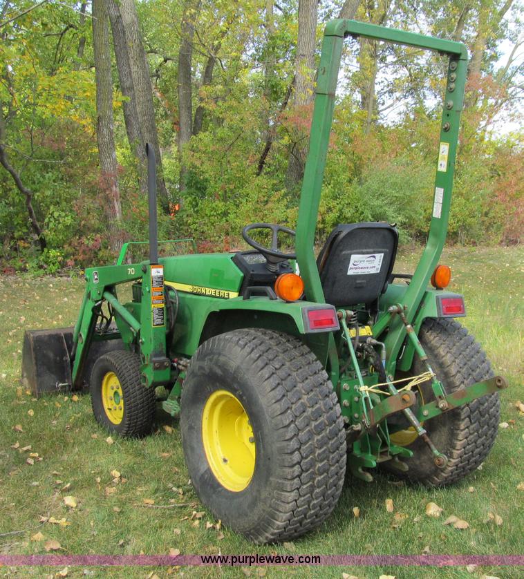 image for item A8476 John Deere 790 MFWD tractor