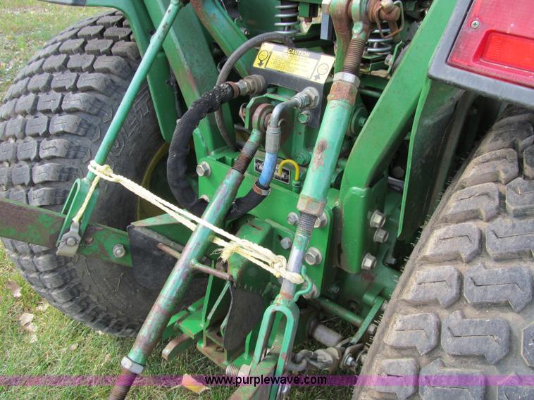 image for item A8476 John Deere 790 MFWD tractor