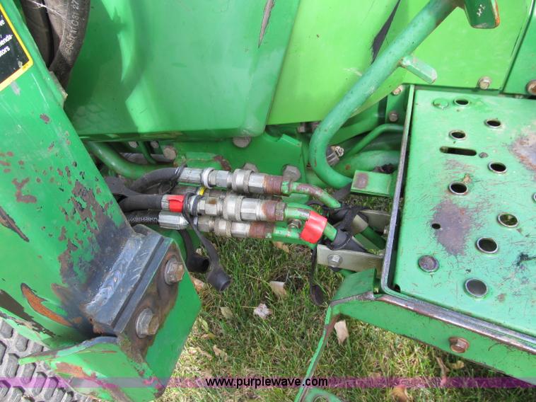 image for item A8476 John Deere 790 MFWD tractor