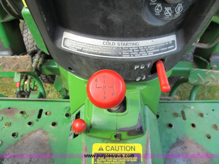 image for item A8476 John Deere 790 MFWD tractor