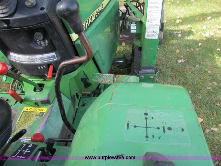 image for item A8476 John Deere 790 MFWD tractor