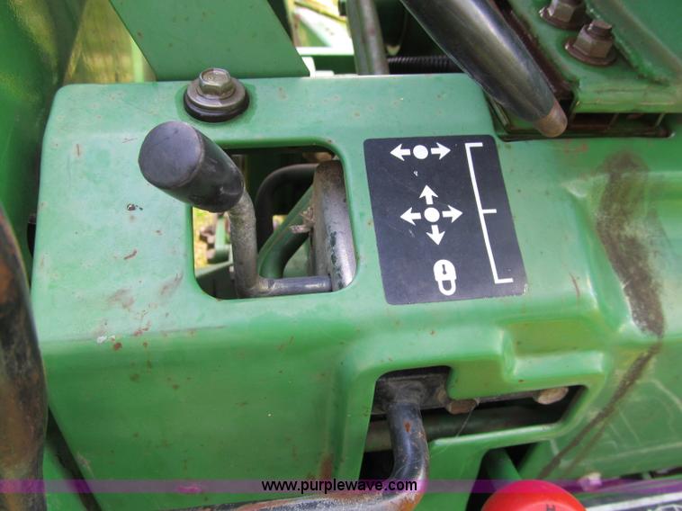 image for item A8476 John Deere 790 MFWD tractor