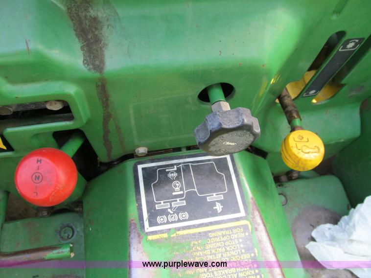 image for item A8476 John Deere 790 MFWD tractor