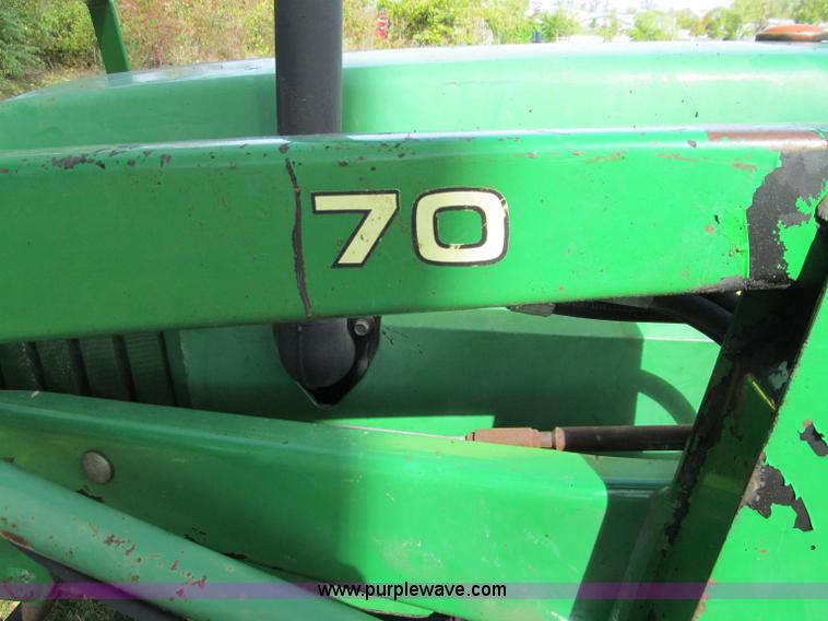 image for item A8476 John Deere 790 MFWD tractor