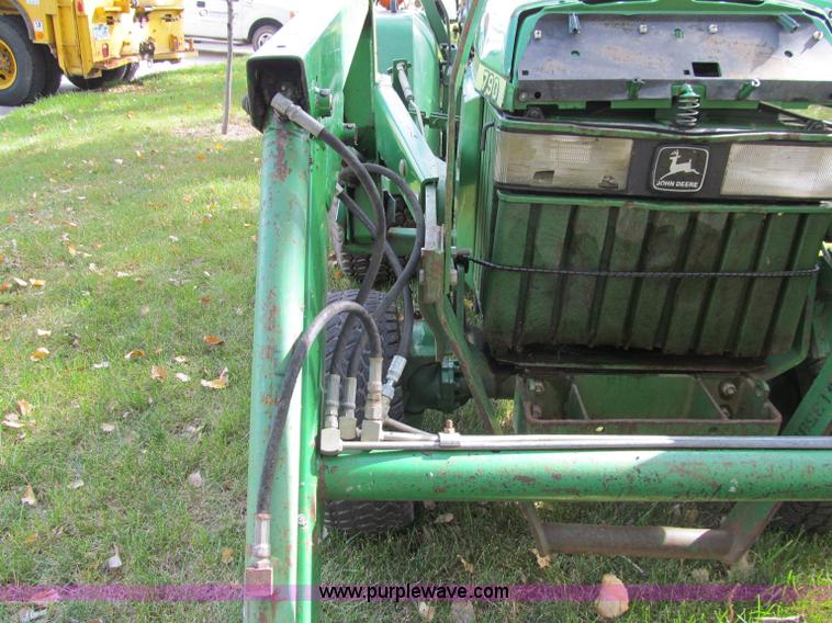 image for item A8476 John Deere 790 MFWD tractor
