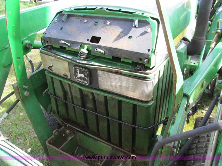 image for item A8476 John Deere 790 MFWD tractor