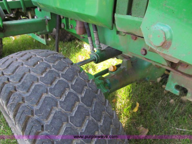 image for item A8476 John Deere 790 MFWD tractor