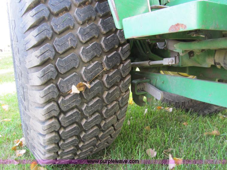 image for item A8476 John Deere 790 MFWD tractor