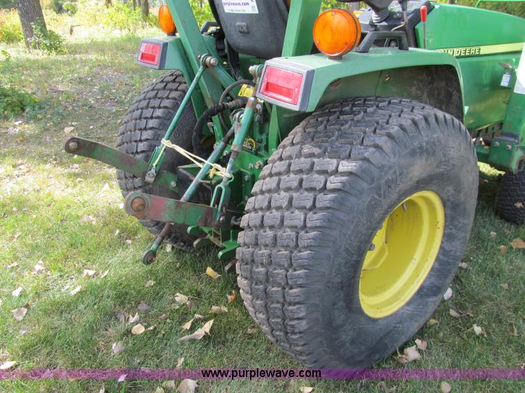 image for item A8476 John Deere 790 MFWD tractor