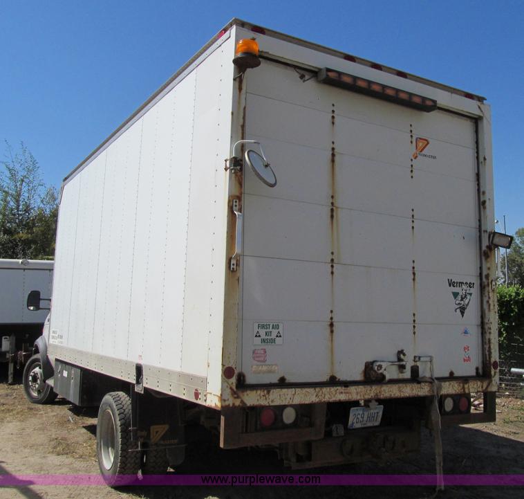image for item A8477 2002 Ford E550 box truck
