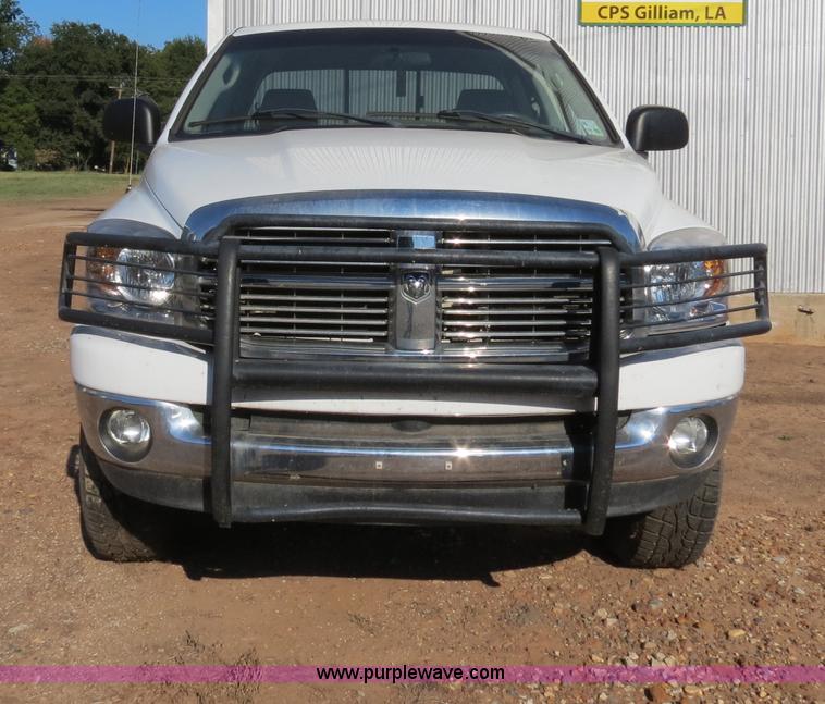 image for item B2480 2008 Dodge Ram 2500 Quad Cab pickup truck