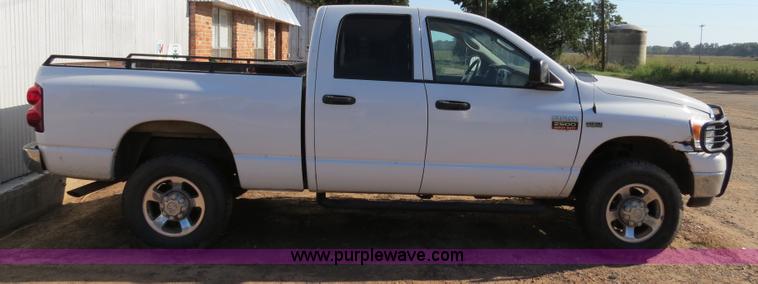 image for item B2480 2008 Dodge Ram 2500 Quad Cab pickup truck