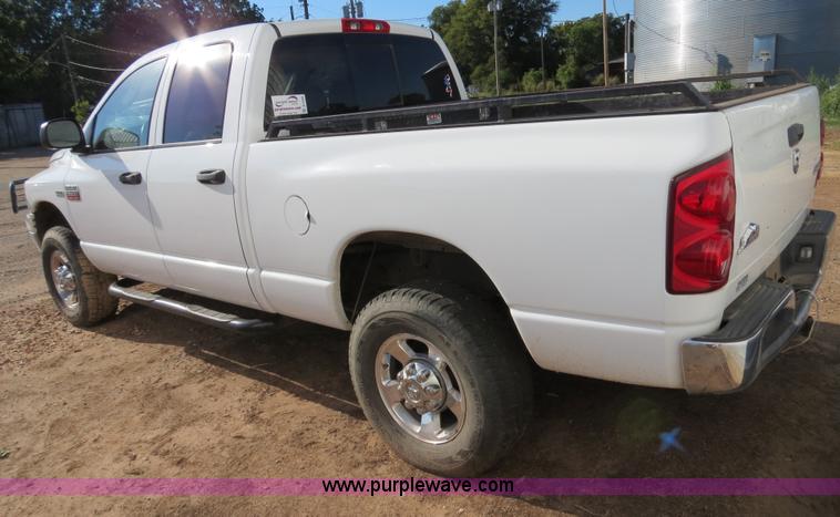 image for item B2480 2008 Dodge Ram 2500 Quad Cab pickup truck