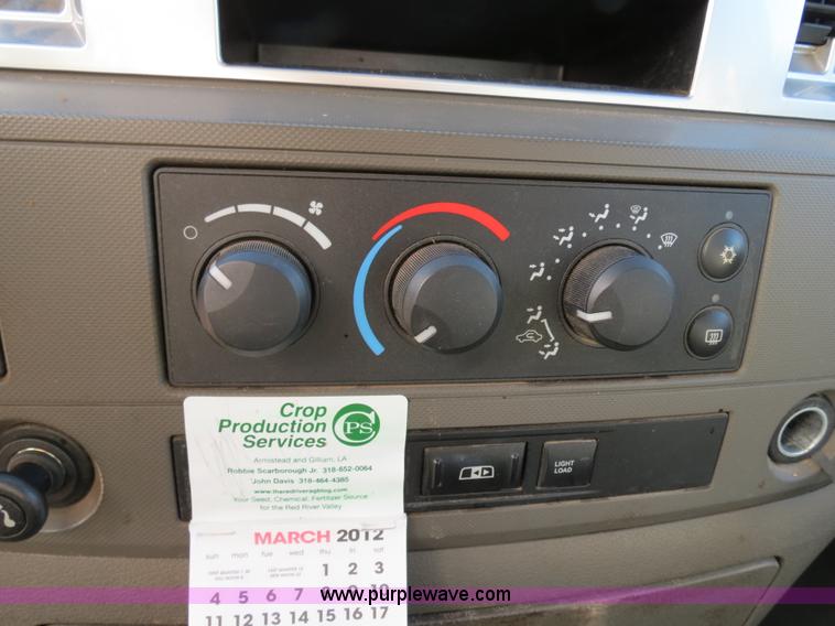 image for item B2480 2008 Dodge Ram 2500 Quad Cab pickup truck