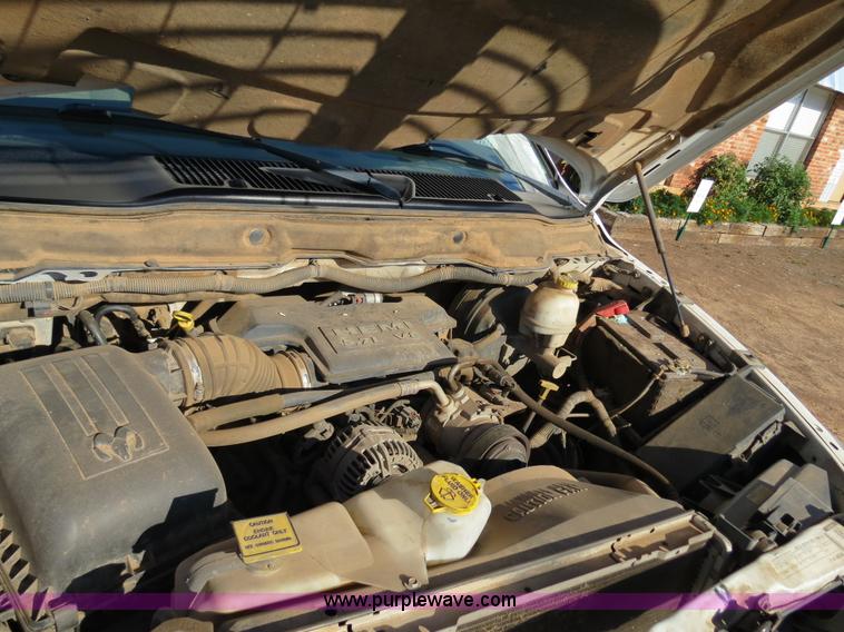 image for item B2480 2008 Dodge Ram 2500 Quad Cab pickup truck