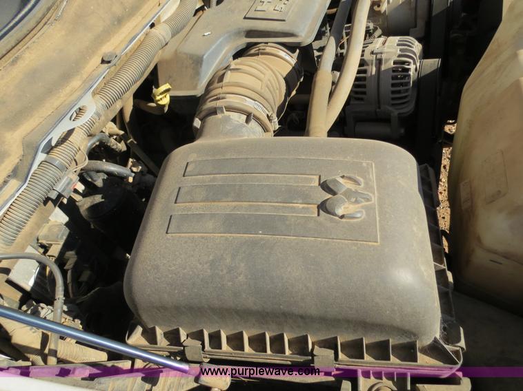 image for item B2480 2008 Dodge Ram 2500 Quad Cab pickup truck