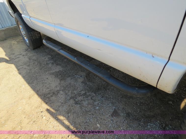 image for item B2480 2008 Dodge Ram 2500 Quad Cab pickup truck