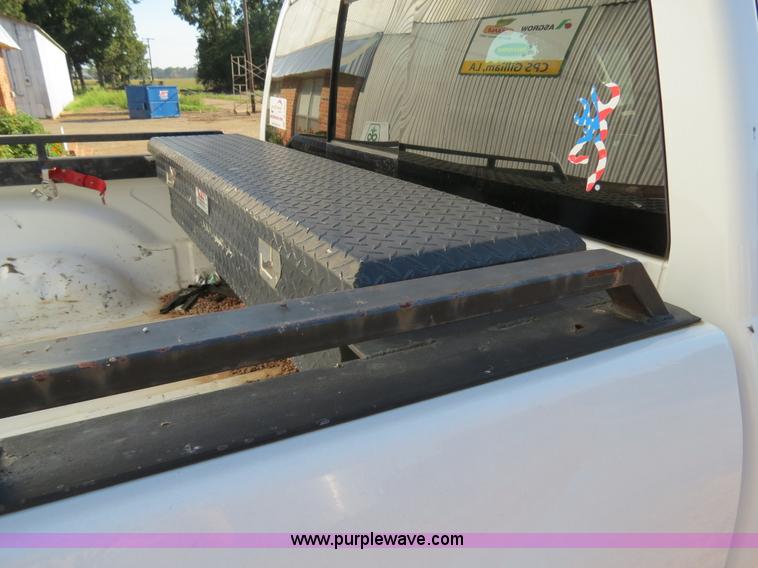 image for item B2480 2008 Dodge Ram 2500 Quad Cab pickup truck