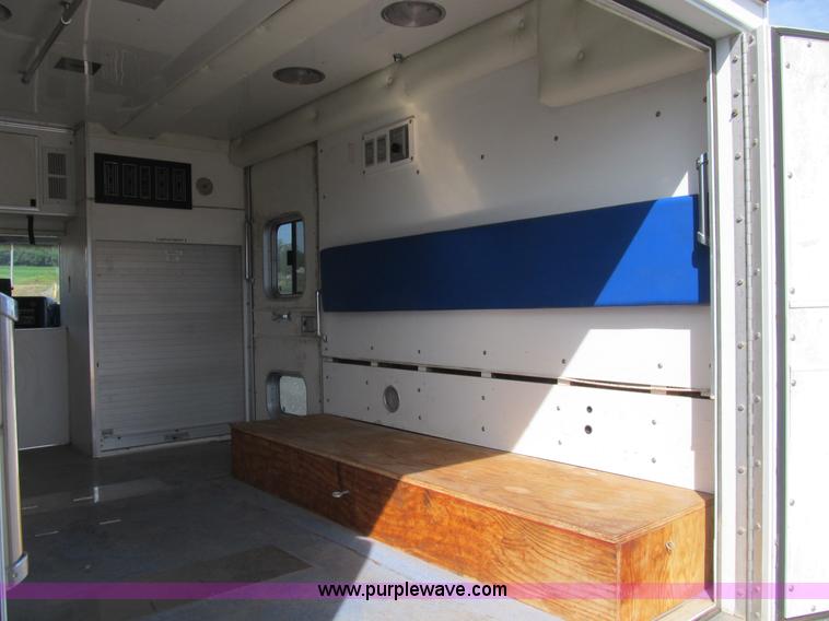image for item B2884 1991 Ford E350 ambulance